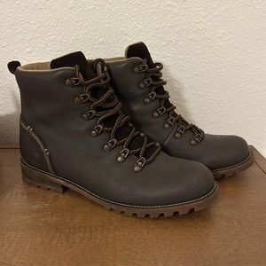 Kodiak insulated waterproof boots - Sz 10 Women’s